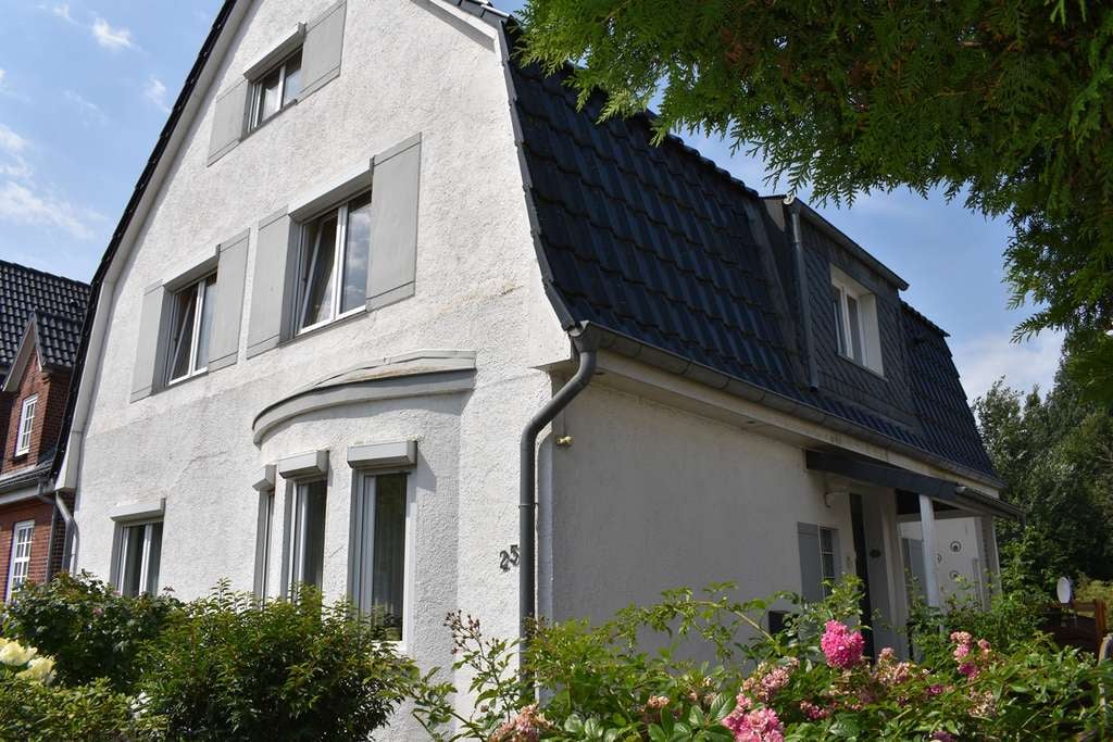 Immobilie in Bredstedt - Charaktervolles Wohnhaus mit Blick über die Mühlenteich - Bild 4
