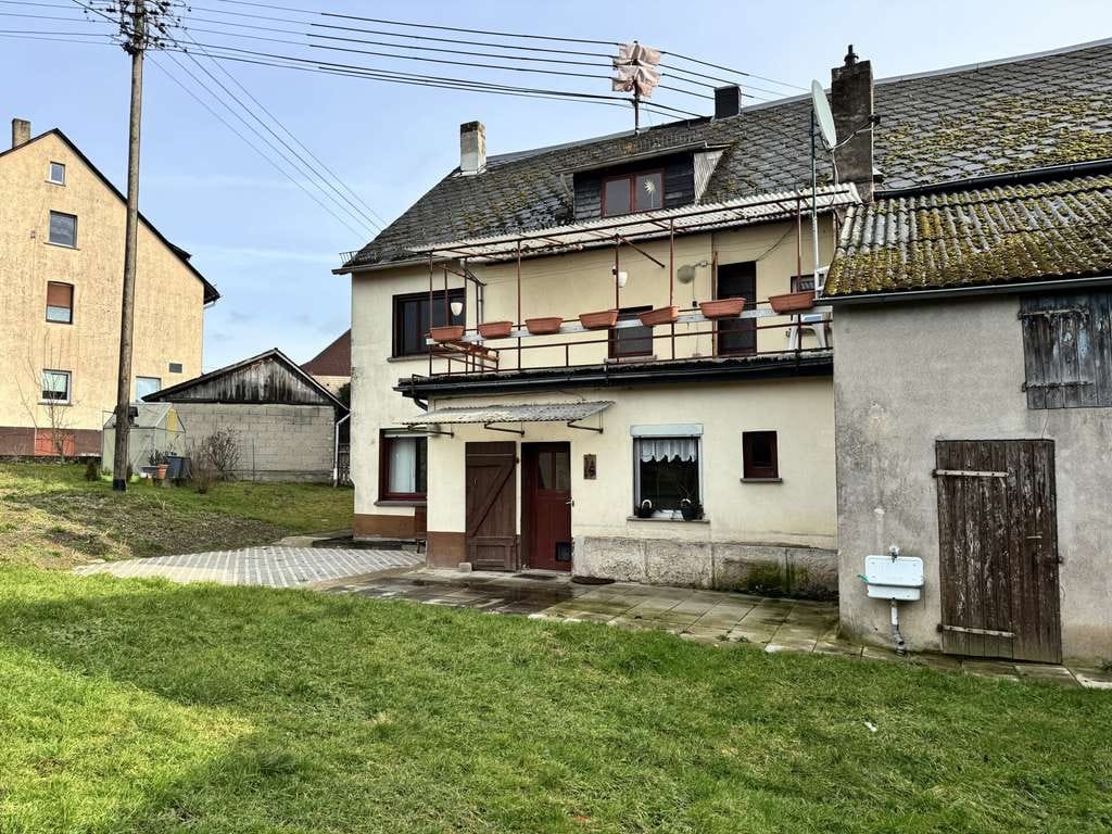 Immobilie in Dürrholz - Ihr Garten Eden! Bauernhaus mit 3.359 m² Grundstück, Nebengebäuden & Platz für Tiere und Hobby - Bild 3