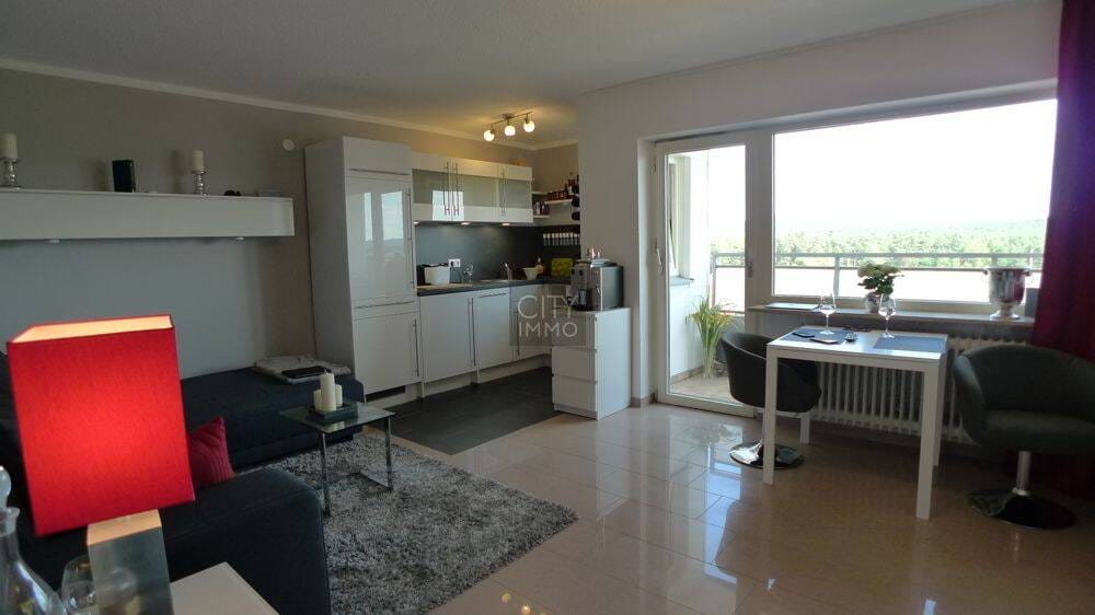 Immobilie in Röthenbach an der Pegnitz - Frei werdendes Apartment mit stilvoller Möblierung, Balkon und Panoramaausblick - Bild 0