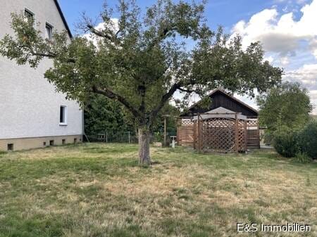 Immobilie in Vellmar - Gepflegtes Mehrfamilienhaus mit  50m² Garage und 80m² Nebengebäude in ruhiger Wohnlage von Vellmar - Bild 1