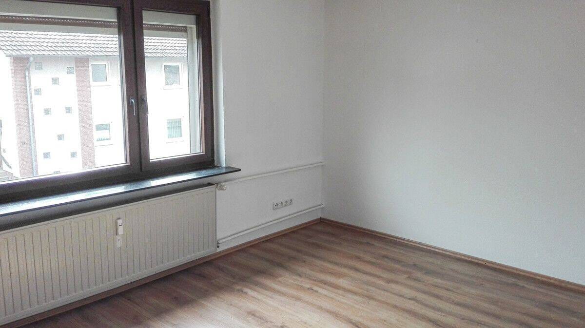 Immobilie in Wesertal - !PROVISIONSFREI! Zweifamilienhaus in Wesertal-Oedelsheim, modernisiert! 2 Wohnungen, je 3 Zi/74 m² (vermietet), Garage, Garten, ruhig ++ Kapitalanlage - Bild 5