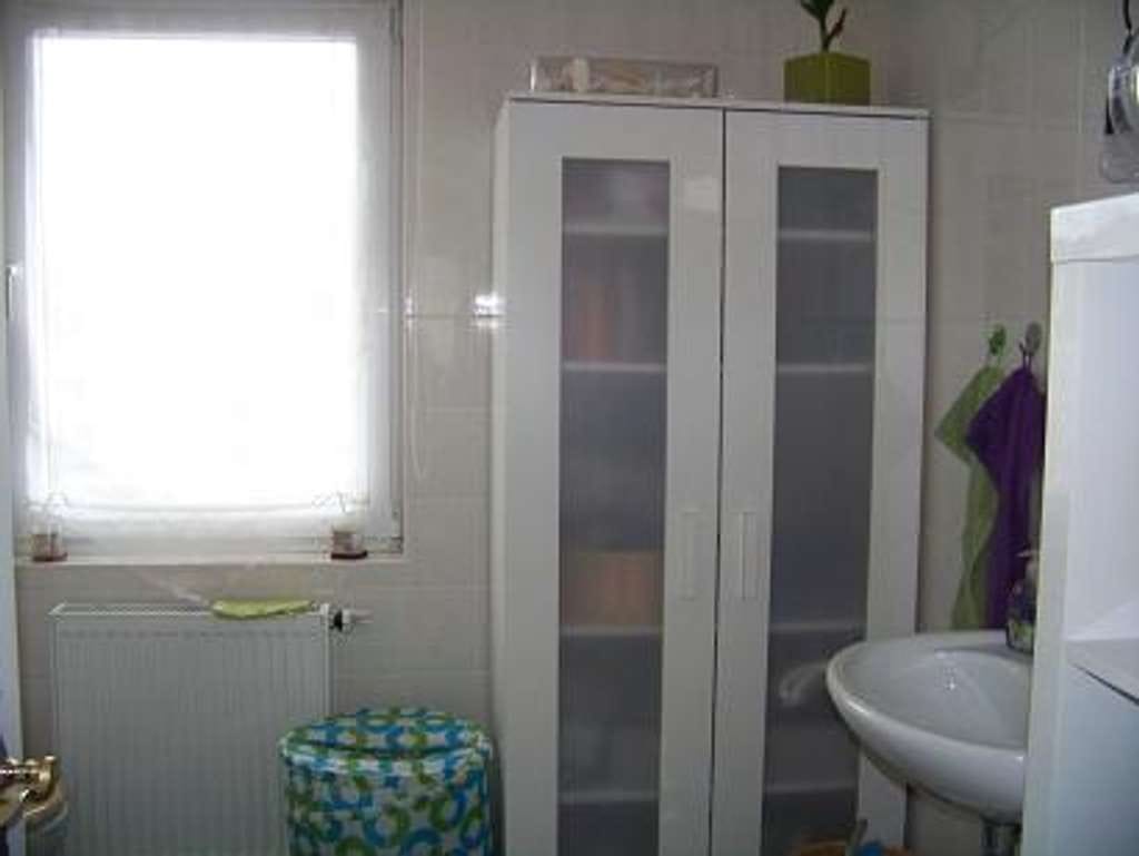 Immobilie in Ahrensfelde - BERLINNAHES WOHNEN MIT TERRASSE UND KLEINEM GARTEN + GARTENHAUS - Bild 4