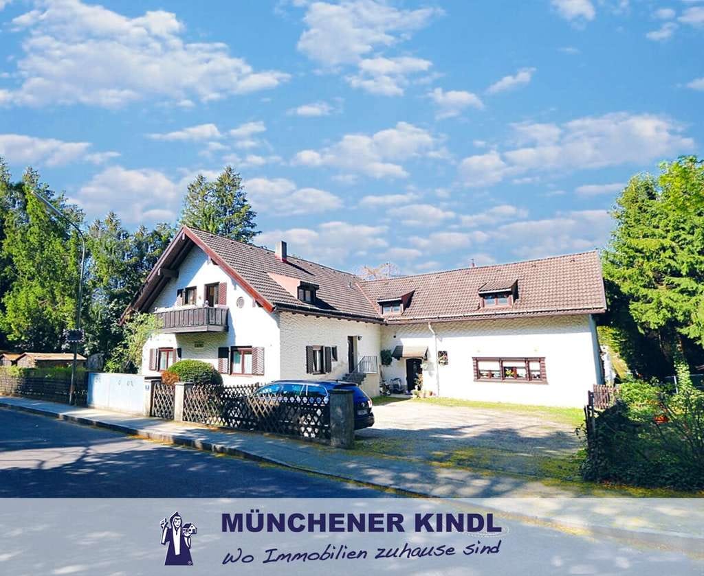 Immobilie in Starnberg - !! RARITÄT am SEE !! idyllisches JUWEL * 4-Zimmer-Dachgeschosstraum * Balkon und Gartennutzung * - Bild 0