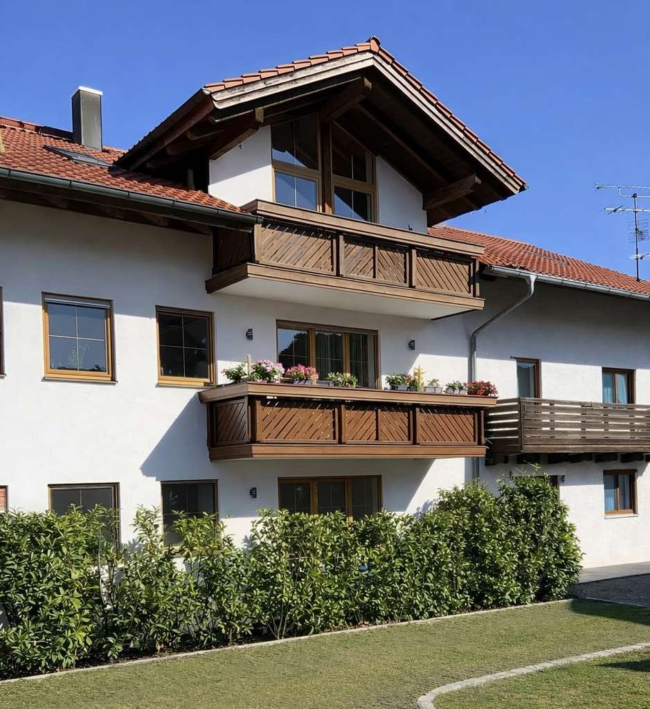 Immobilie in Rott am Inn - Gemütliche 3 Zimmer Dachgeschosswohnung zum Wohlfühlen,  auch als Ferienwohnung geeignet - Bild 0