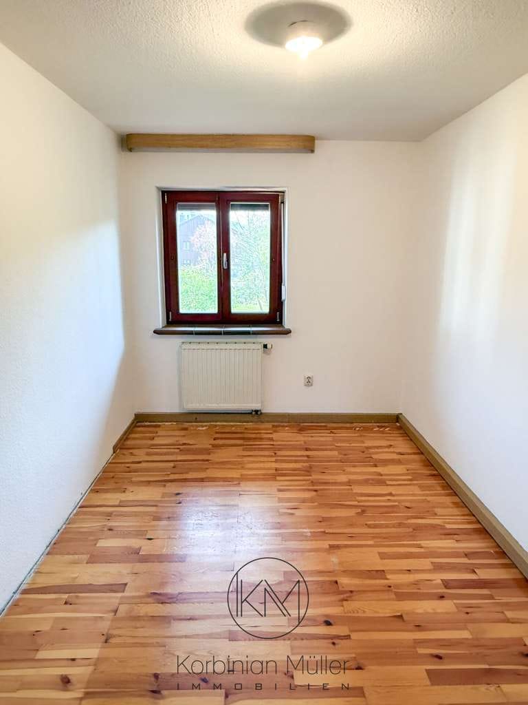 Immobilie in Bad Tölz - Bezugsfreie 4-Zimmer-Wohnung mit Balkon und Gestaltungspotenzial in Bad Tölz - Bild 4