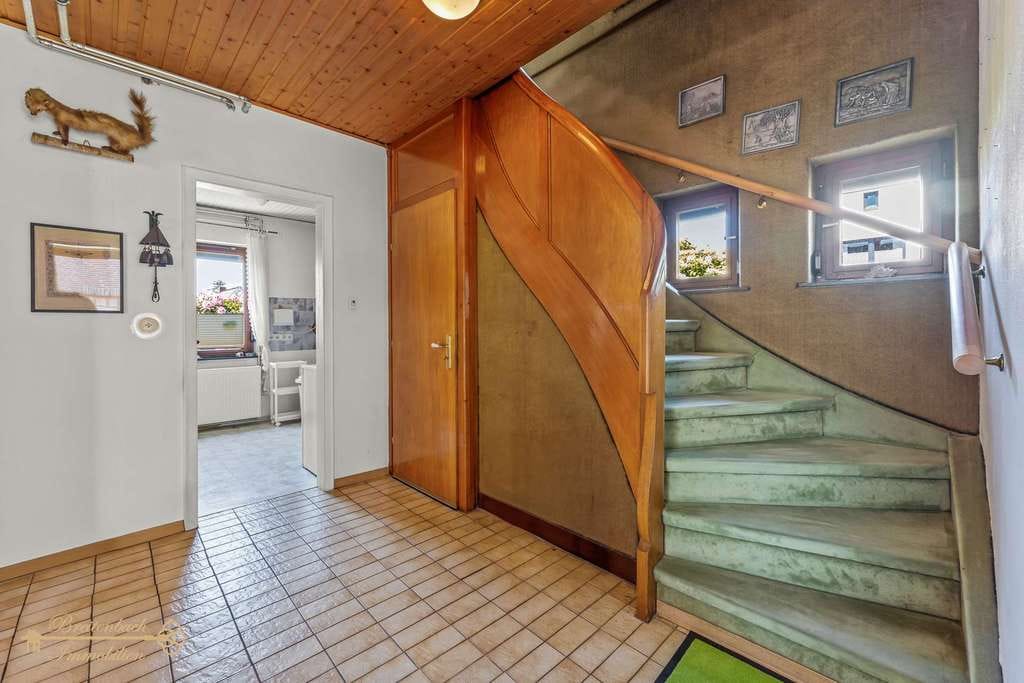 Immobilie in Elsfleth - Ihr neues Zuhause mit Charme, Kamin und liebevoll gestaltetem Garten - Bild 1
