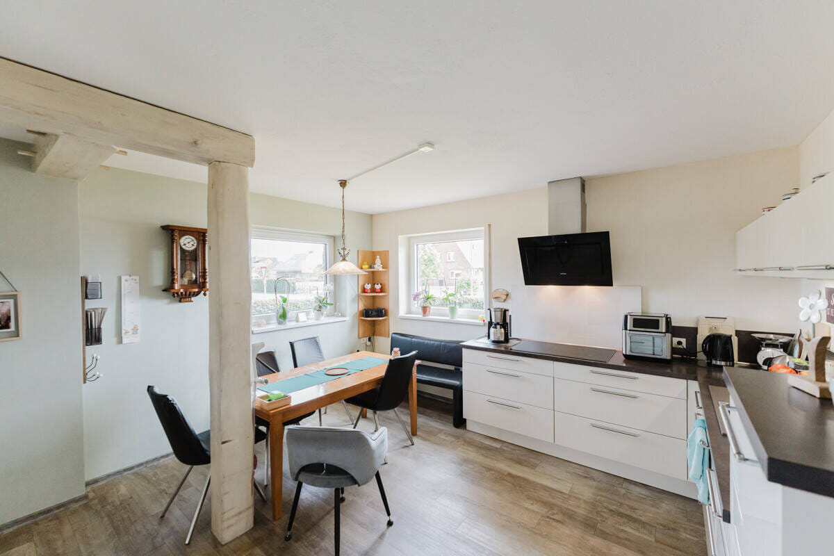 Immobilie in Laar - Sehr attraktives Wohnhaus mit zwei Einheiten und großem Außenbereich in Laar - Bild 3
