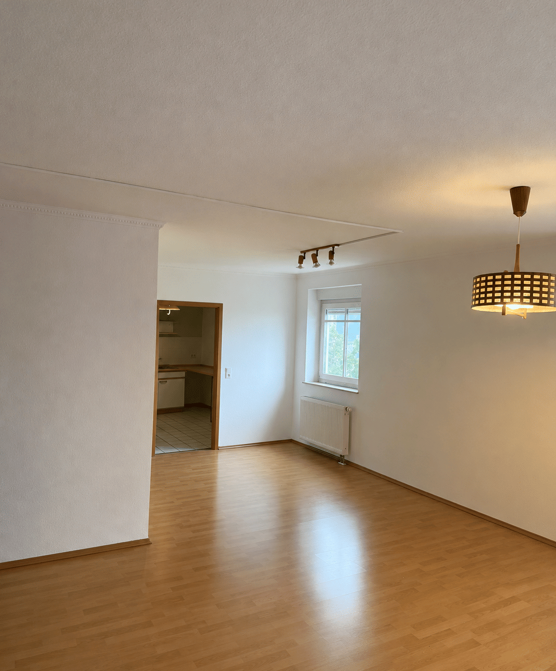 Immobilie in Wolfhagen - Zentral wohnen in Wolfhagen: Helle 3-Zimmer-Wohnung in der Kurfürstenstraße – ideal für Paare, kleine Familien oder Kapitalanleger! - Bild 1