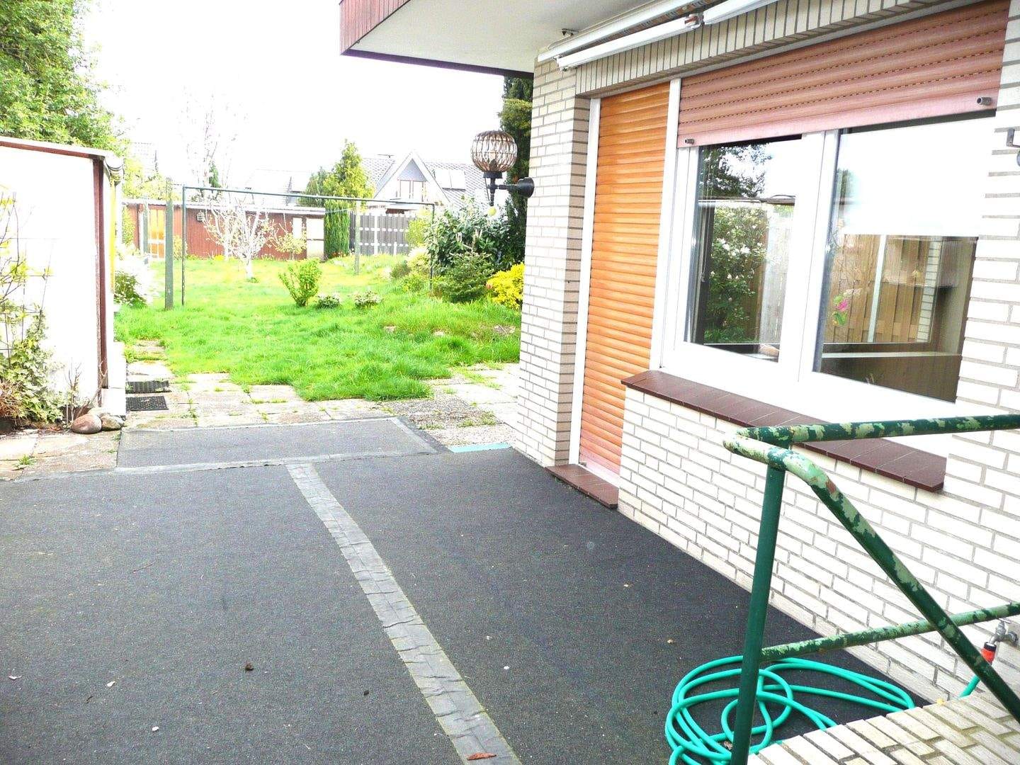 Immobilie in Barmstedt - 25355 Barmstedt Doppelhaushälfte  FREI  ab  Mai 2026 , ruhige Lage mit großzügiger hinterer begrünter Gartenfläche ! - Bild 3