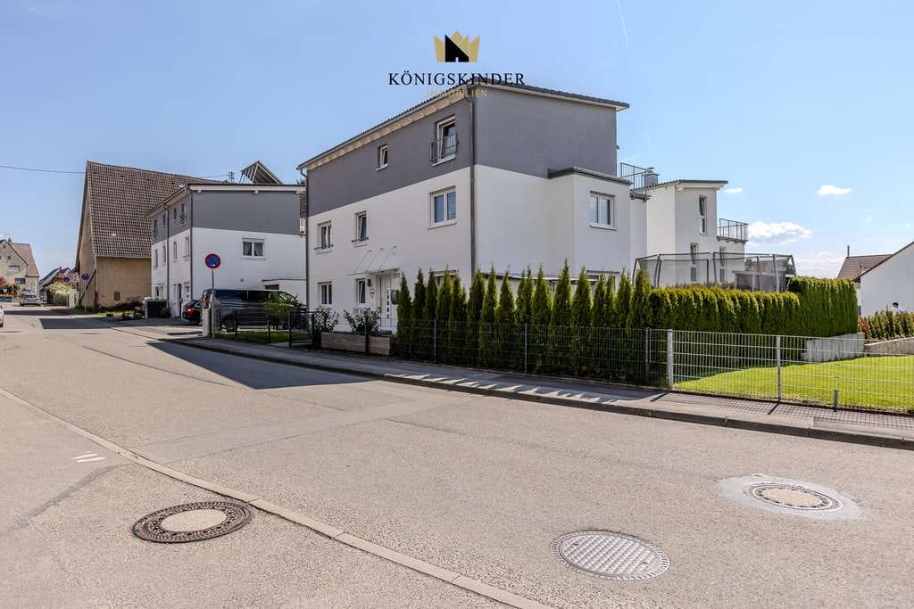 Immobilie in Mötzingen - Wohnen ohne Kompromisse: modern, energieeffizient und familienfreundlich - Bild 3