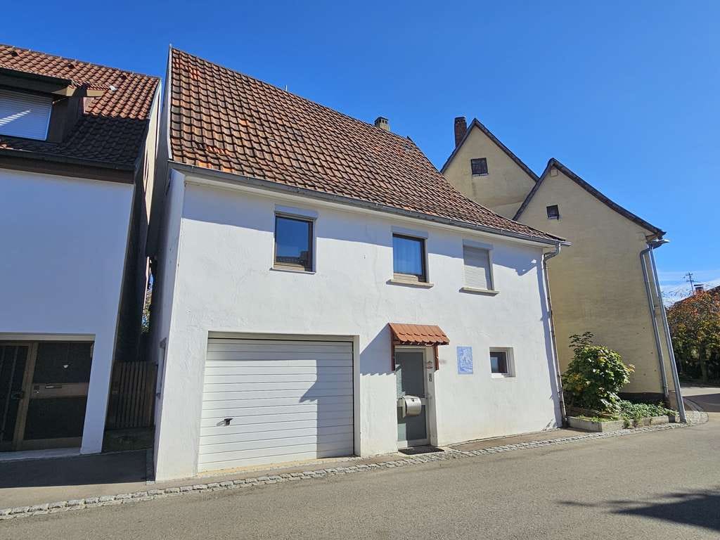 Immobilie in Weilheim an der Teck - Charmantes Haus in zentraler Lage mit Potenzial - Bild 0