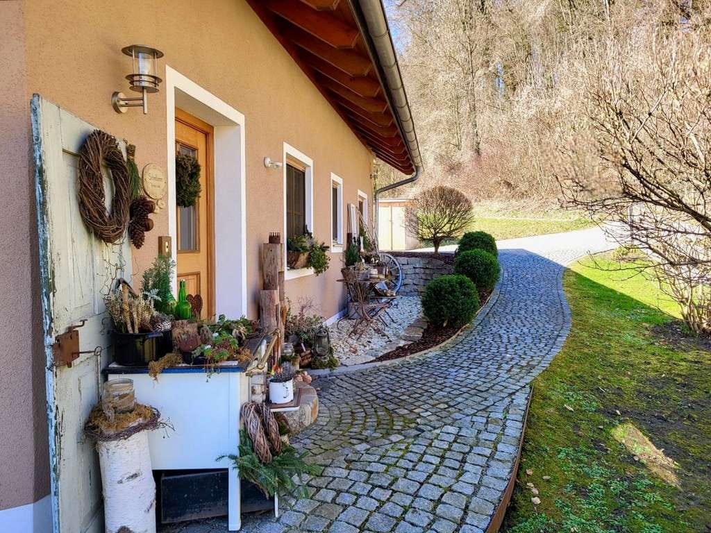 Immobilie in Unterneukirchen - **IHR NEUES ZU HAUSE - EINFAMILIENHAUS ZUM WOHLFÜHLEN!!** - Bild 4