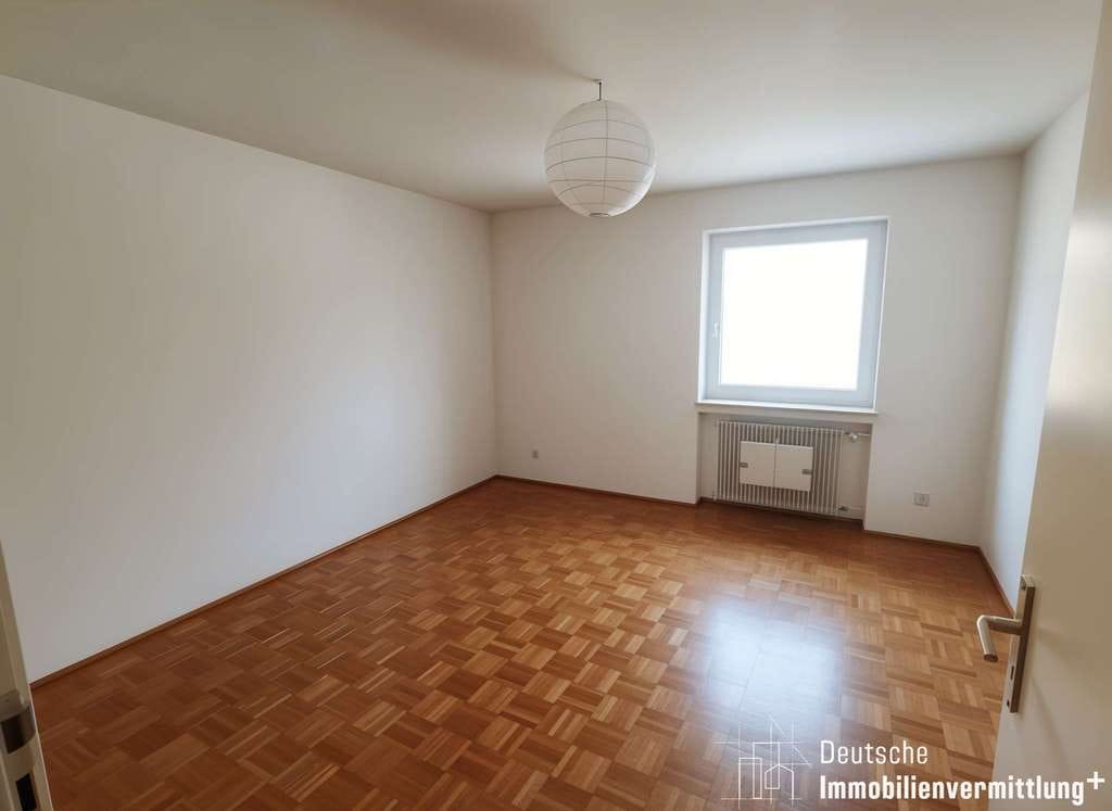 Immobilie in Murnau am Staffelsee - Ruhige 3-Zimmer-Wohnung in attraktiver Lage von Murnau – bezugsfrei - Bild 2