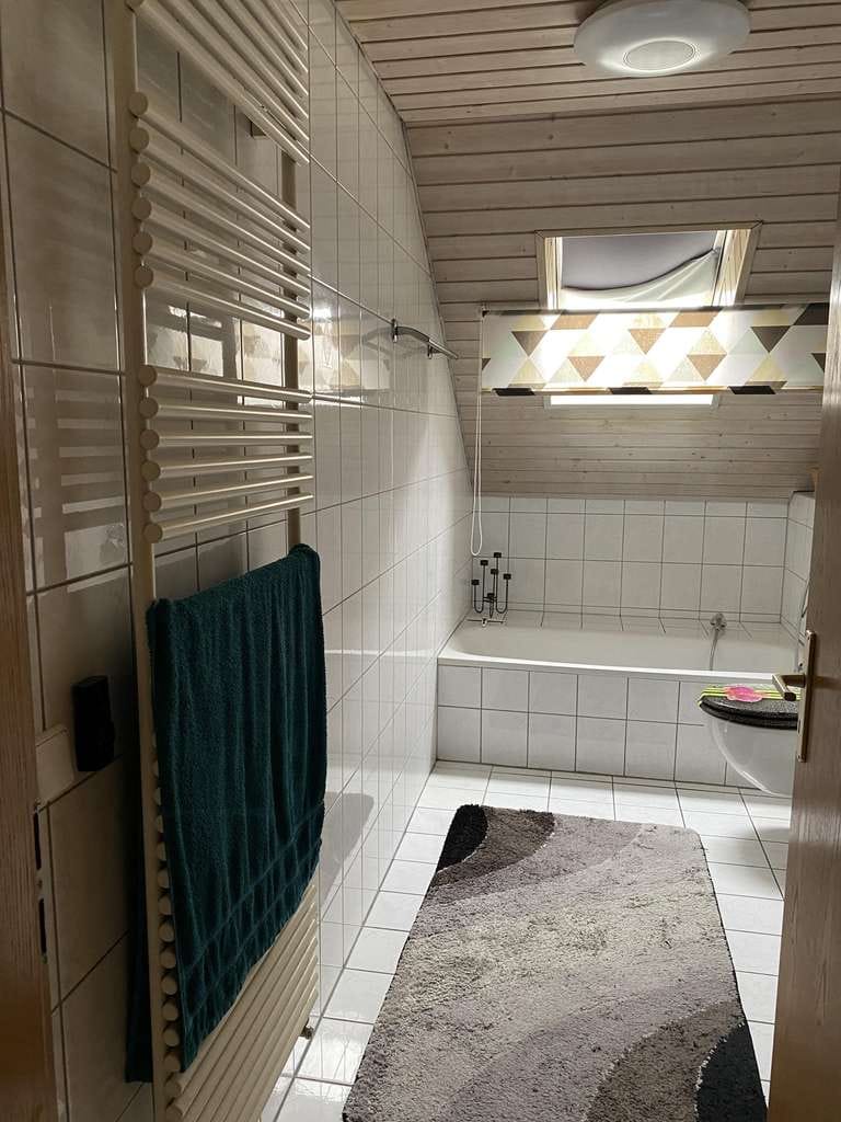 Immobilie in Kösching - Neuwertige 3-Zimmer-DG-Wohnung in Kösching! - Bild 3