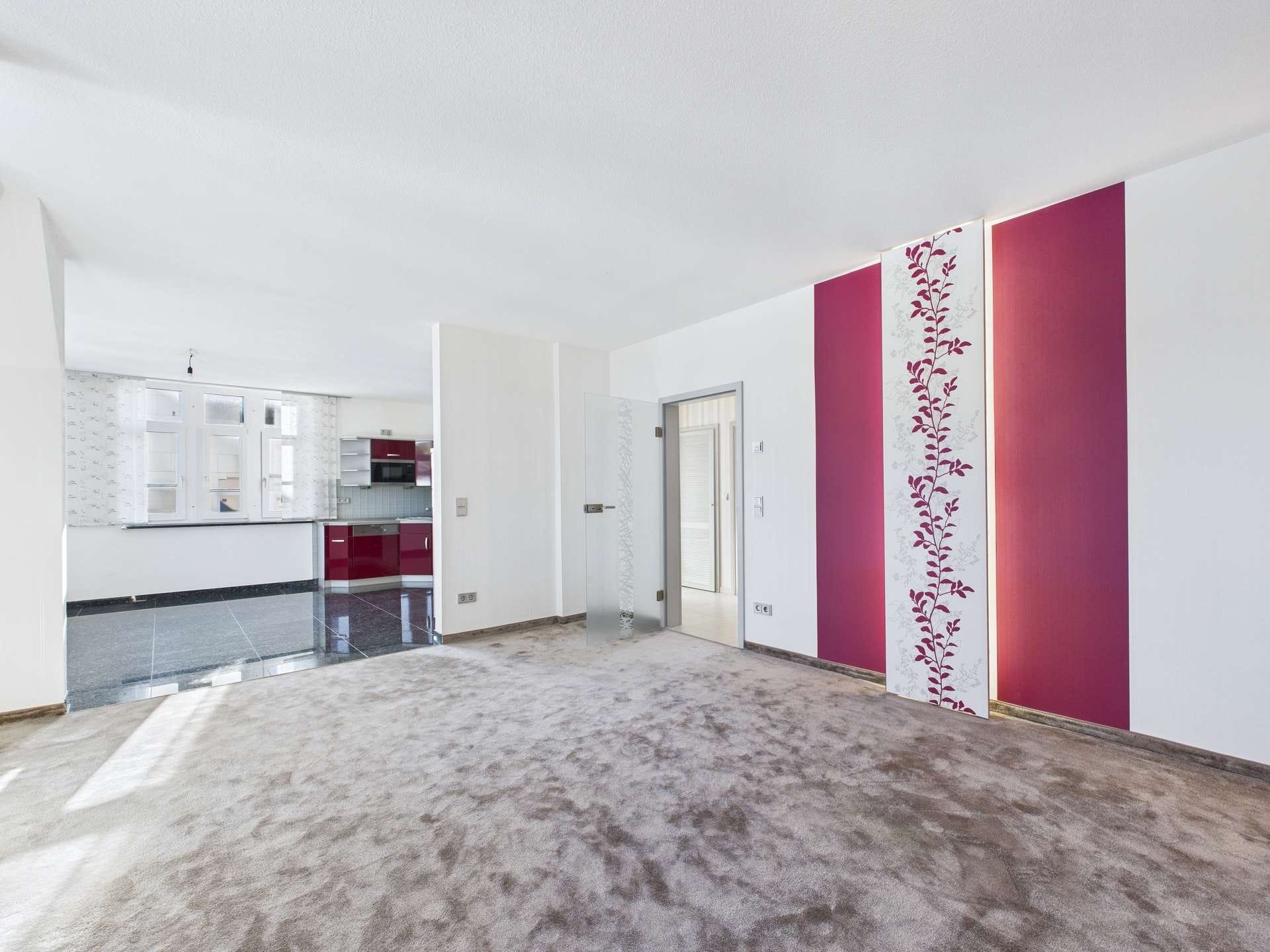 Immobilie in Schöneck/Vogtl. - Ihr neues Zuhause: 3 Zimmer, Einbauküche & Familienkomfort in Schöneck - Bild 0
