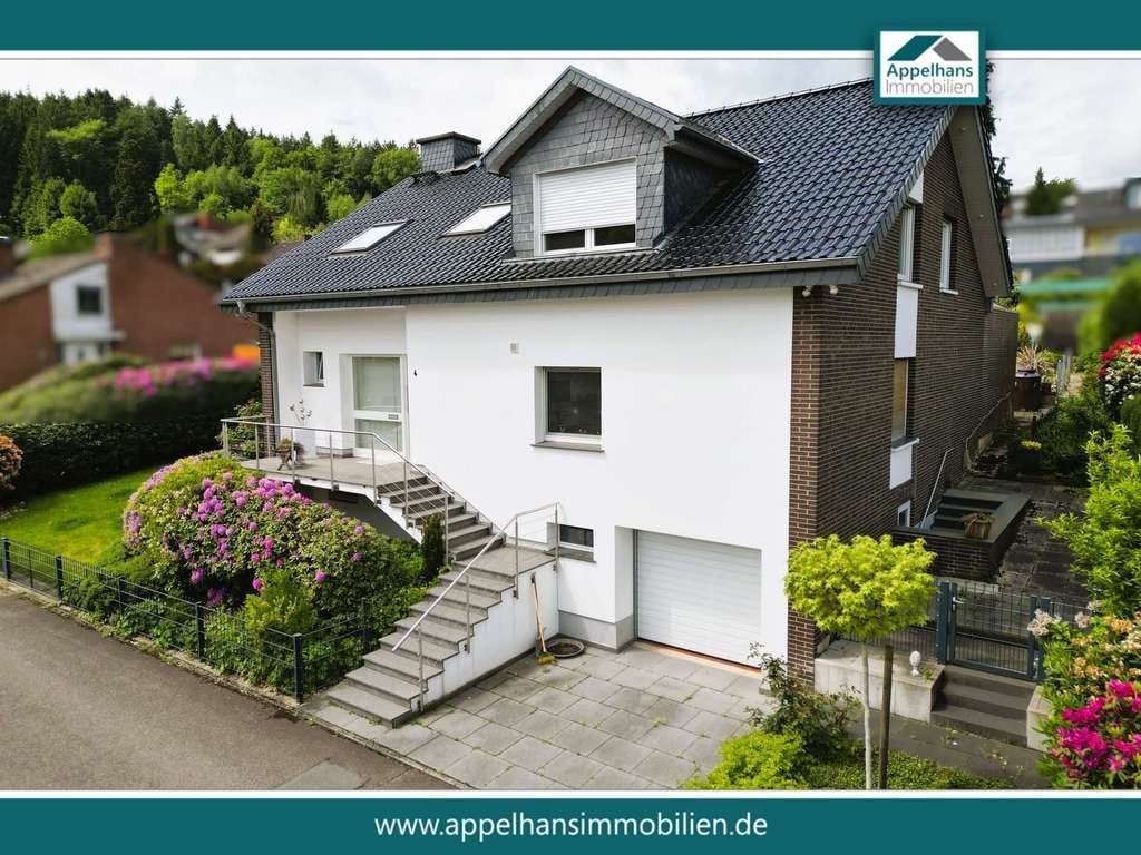 Immobilie in Georgsmarienhütte - Großzügiges Familienhaus mit modernem Bad & neuem Dach - Bild 2