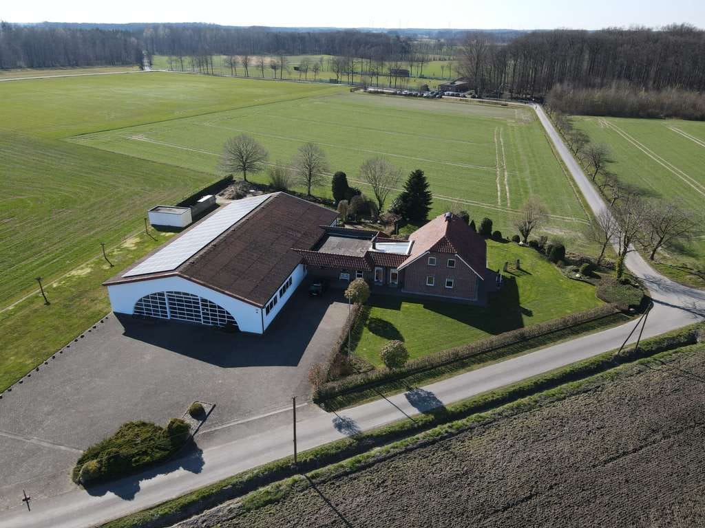 Immobilie in Legden - Einfamilienhaus mit großzügiger Halle & Bürotrakt – perfekt für Selbstständige - Bild 0