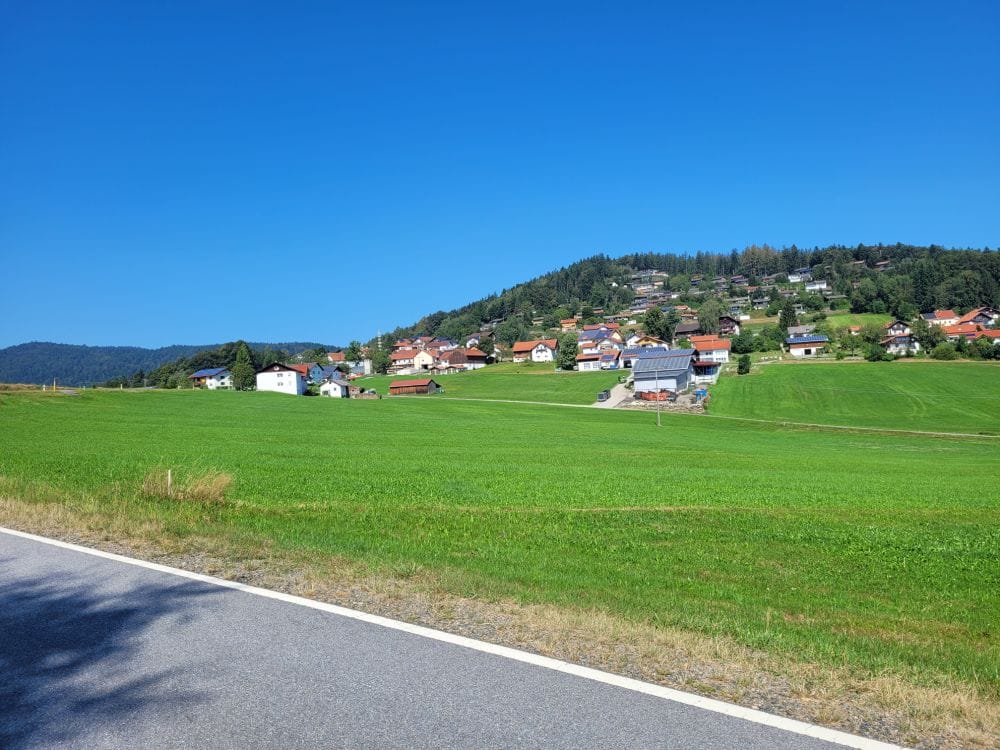 Immobilie in Thurmansbang - Wohnhaus im bayerischen Wald zu verkaufen - Bild 2