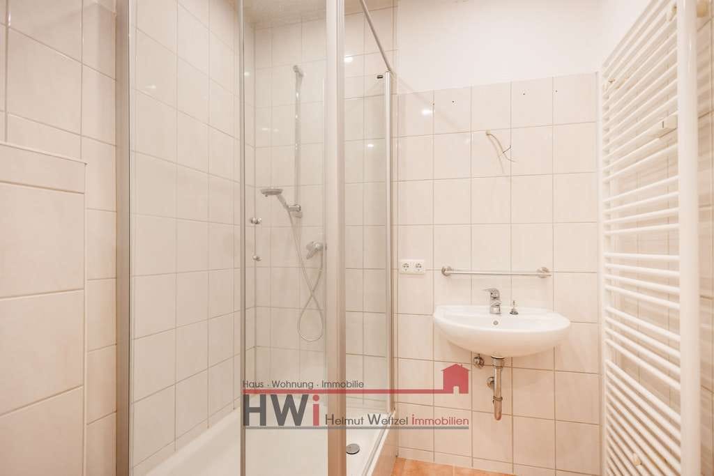 Immobilie in Marburg - Wohnung mit großem Südwestbalkon und Gestaltungspotenzial in der Talsohle Marburgs - Bild 1