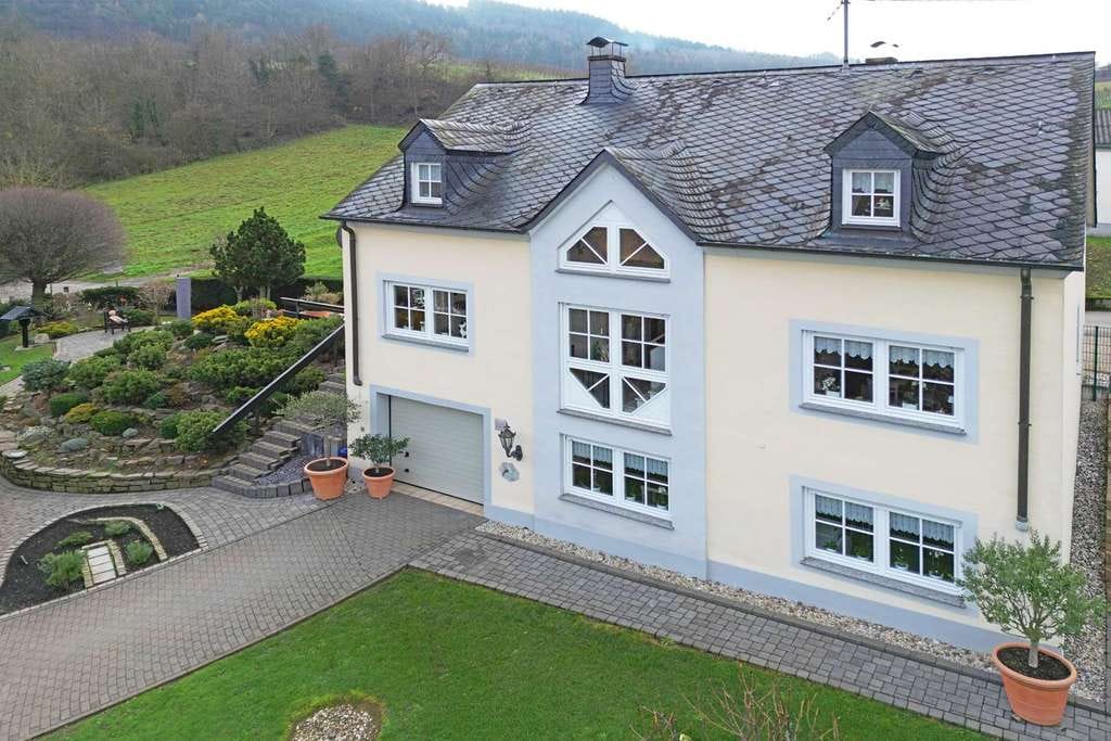 Immobilie in Detzem - Riol: Hochwertiges Wohnhaus in top Wohnlage - Familienfreundlich mit schöner Aussicht und top Garten - Bild 3