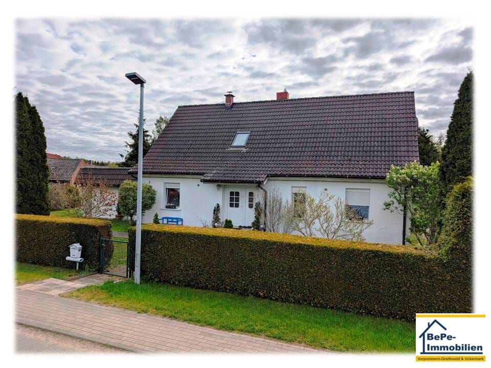 Immobilie in Borken - BePe-Immobilien- Ruhig gelegen, mit viel Platz – Einfamilienhaus zu verkaufen - Bild 0