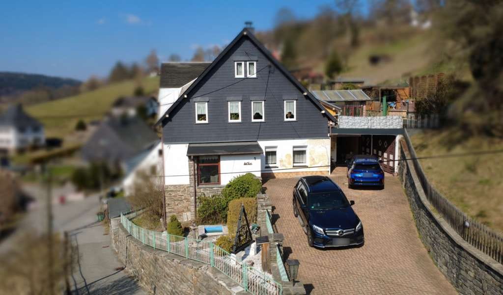Immobilie in Breitenbrunn/Erzgebirge - Tolles Zweifamilienhaus mit Blick ins Grüne! - Bild 4