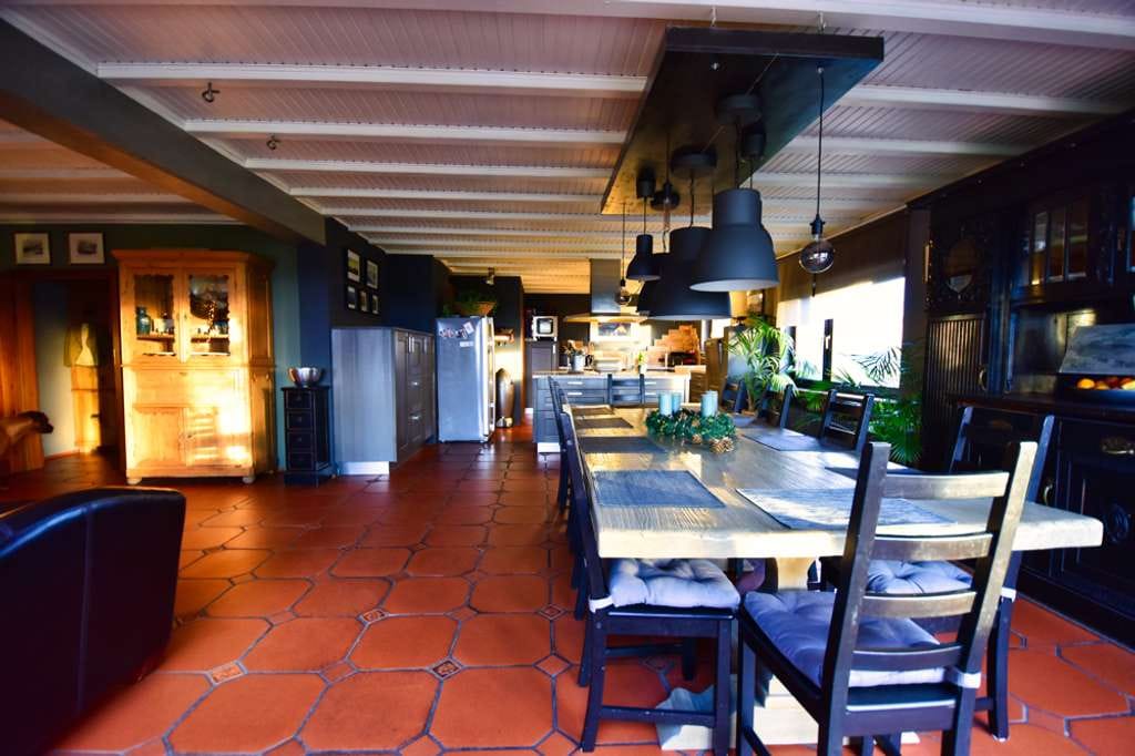 Immobilie in Königswinter - Freistehendes EFH mit grandiosem Weitblick in ruhiger Lage! 465qm, Pool, 1.617qm Areal, 3 Garagen... - Bild 4