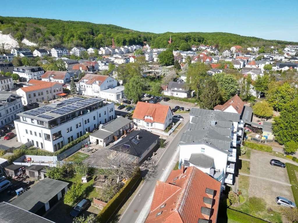 Immobilie in Sassnitz - Vielseitiges Einfamilienhaus mit Einliegerwohnung und Büroeinheit in Sassnitz auf Rügen - Bild 4