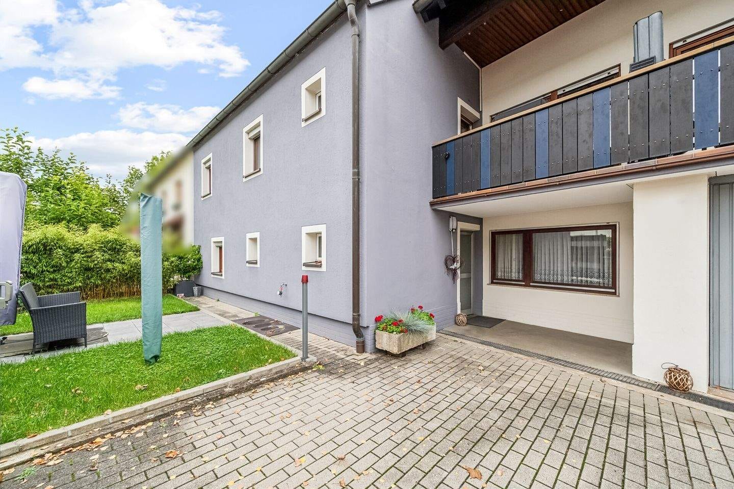 Immobilie in Treuchtlingen - Einfamilienhaus mit Einliegerwohnung - Bild 2