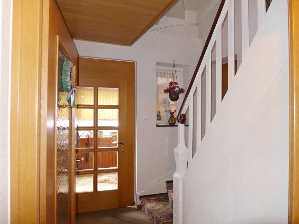 Immobilie in Aßlar - Gemütliches Wohnhaus - vielseitg nutzbar - optional mit Baugrundstück - Bild 2