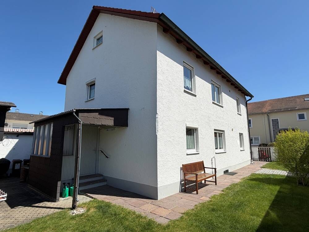 Immobilie in Gaimersheim - Vielseitige Immobilie mit zwei Wohnhäusern und schönem Garten. Grundstück teilbar bei Abriss Altbestand - Bild 4