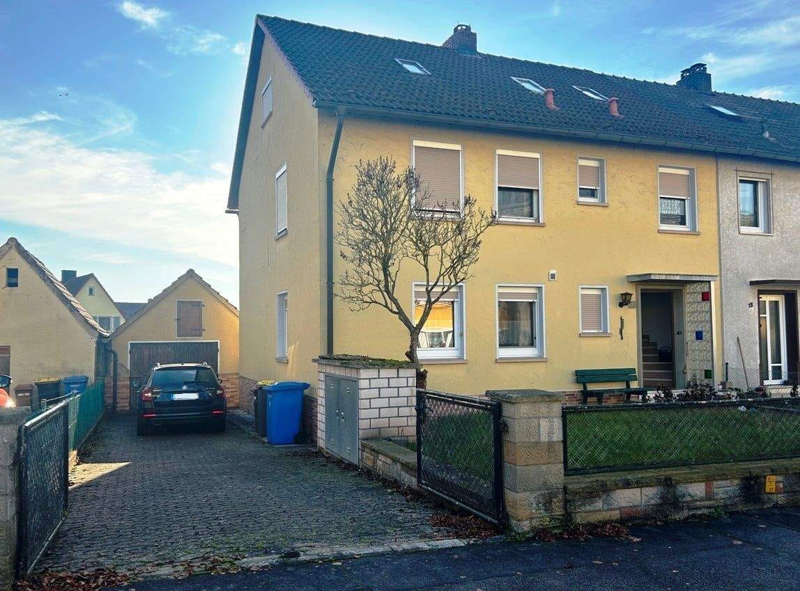 Immobilie in Ebelsbach - SOFORT VERFÜGBAR – Gemütlich wohnen in Siedlungslage mit Platz für Ihre Familie! - Bild 1