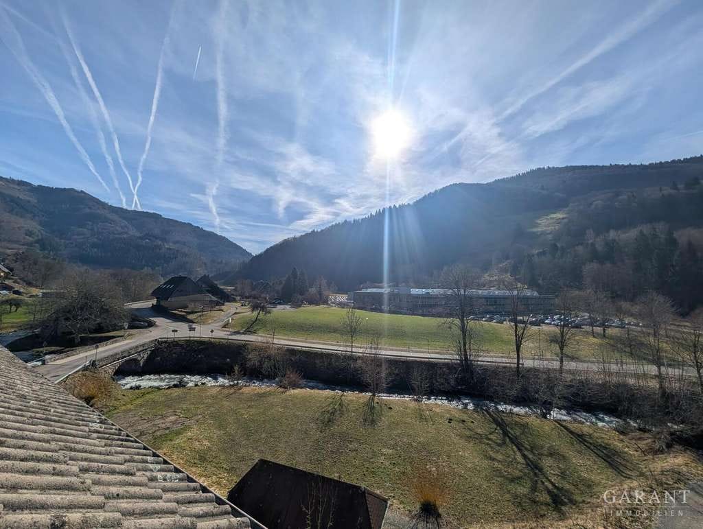 Immobilie in Todtnau - Günstige Gelegenheit! 4 Zimmer-Wohnung im Herzen von Gschwend! - Bild 2