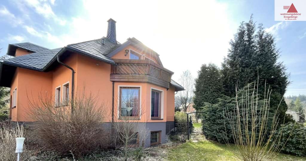 Immobilie in Sehmatal - Hochwertige Architektenvilla am Waldrand: Einfamilienhaus in Sehmatal-Neudorf, nahe Oberwiesenthal - Bild 2