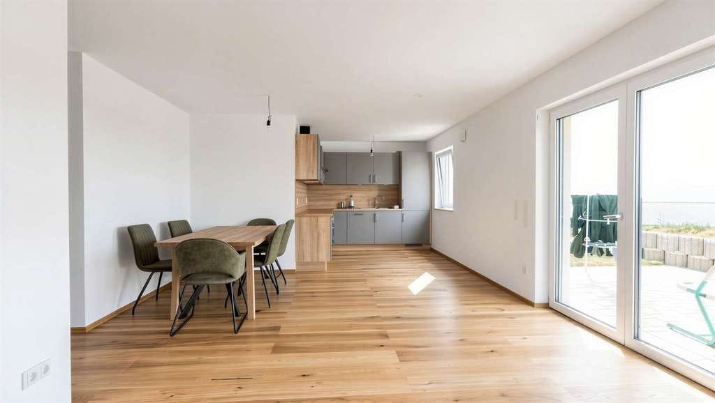 Immobilie in Büchlberg - Neuwertige 2-Zimmer-Wohnung mit Garage und Terrasse im Herzen von Büchlberg - Bild 4