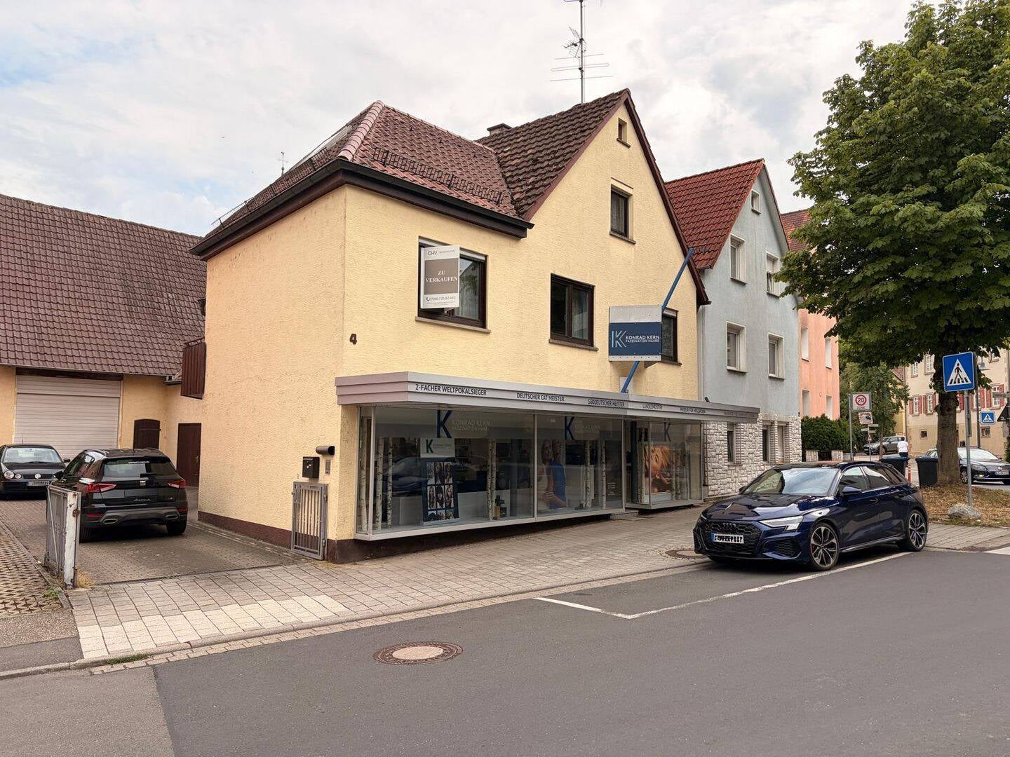 Immobilie in Heilbronn - Zentrales Anlage- & Entwicklungsobjekt in HN-Biberach: Gewerbe, Wohnen & Scheune mit Ausbaupotenzial - Bild 0