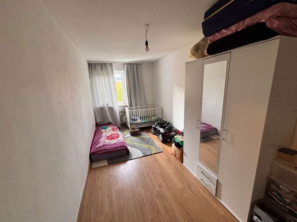 Immobilie in Neumarkt in der Oberpfalz - Gepflegte Hausanlage mit renovierungsbedürftiger, vermieteter 3-Zimmer-ETW in Neumarkt i. d. O. - Bild 3
