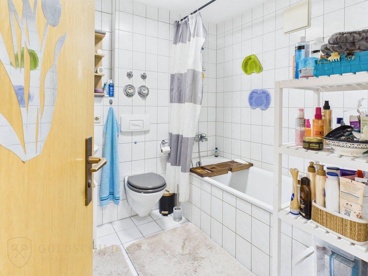 Immobilie in Kuchen - Helle 3-Zimmer-Wohnung mit zwei Balkonen und sanierter Bausubstanz - Bild 4