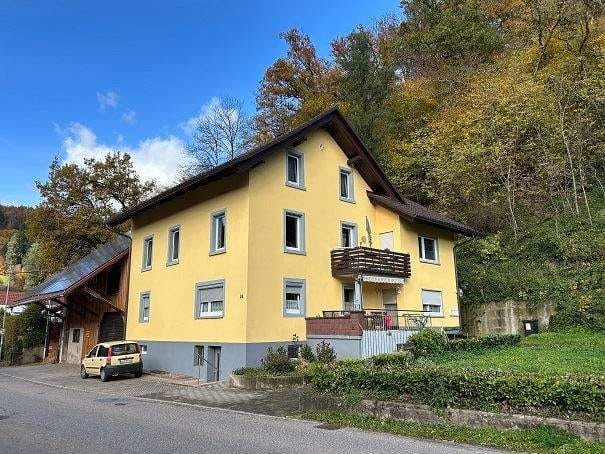 Immobilie in Kleines Wiesental - Großzügige 3-Zimmer-Dachgeschosswohnung in kleiner Einheit - Bild 0