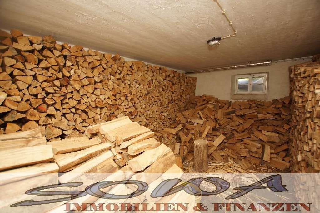 Immobilie in Weichering - Aufgepasst! Einfamilienhaus mit Erweiterungspotential und großzügigem Garten und Waldfläche in We... - Bild 3
