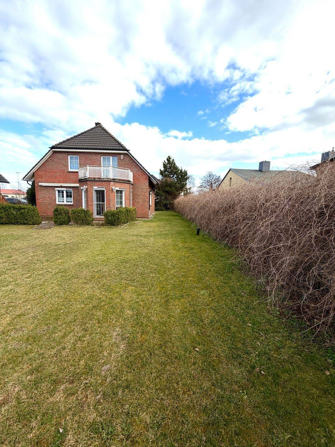 Immobilie in Karlshagen - Großzügiges Einfamilienhaus nähe Hafenlage von Karlshagen/Usedom zu vedrkaufen - Bild 0