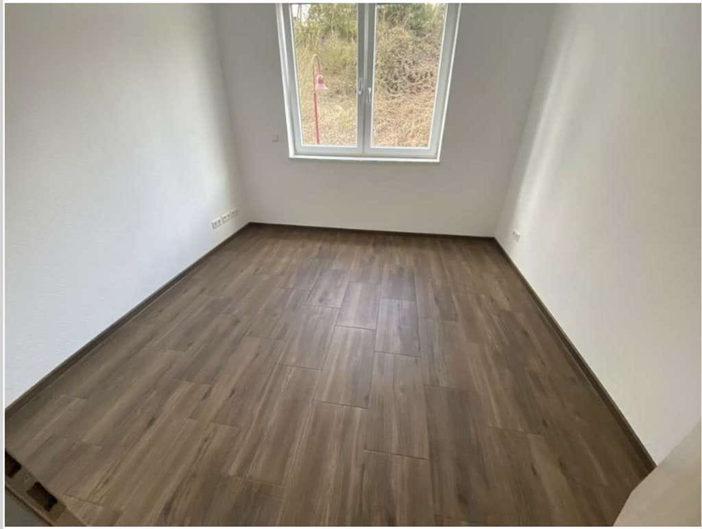 Immobilie in Ravenstein - 3 Zimmerwohnung DG mit Balkon und Garage - Bild 2