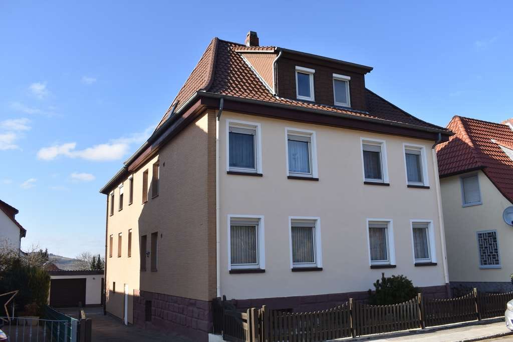 Immobilie in Northeim - Repräsentatives MFH in sehr geplfegtem Zustand - Bild 1