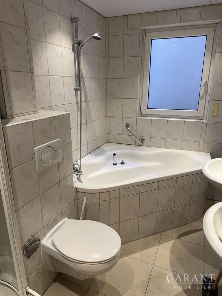 Immobilie in Waiblingen - Attraktive 3 Zimmer-Wohnung mit Terrasse & Stellplatz - Bild 4
