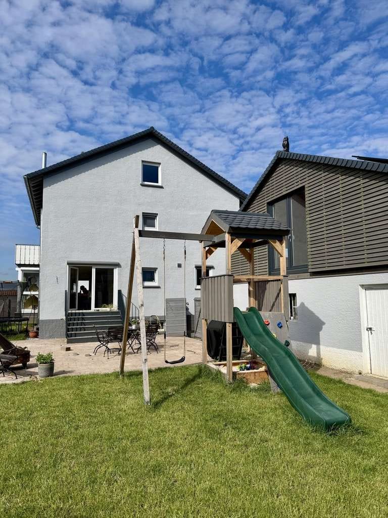 Immobilie in Muggensturm - Großzügiges Familiendomizil mit Potential zum Zweifamilienhaus - Bild 3