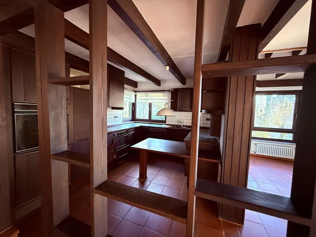 Immobilie in Löwenstein - HERRLICHES ARCHITEKTENHAUS MIT EINLIEGERWOHNUNG UND DOPPELGARAGE IN DEN LÖWENSTEINER BERGEN - Bild 4
