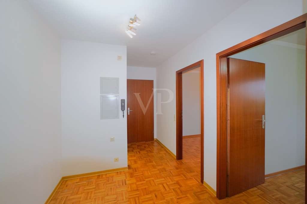 Immobilie in Künzelsau - Gepflegte 3,5-Zimmer-Wohnung mit Einbauküche und Parkettboden - Bild 3