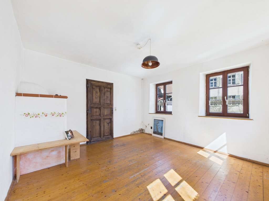 Immobilie in Kettershausen - Rohdiamant mit Charakter – Wohnhaus mit Scheune und großem Potenzial! - Bild 3