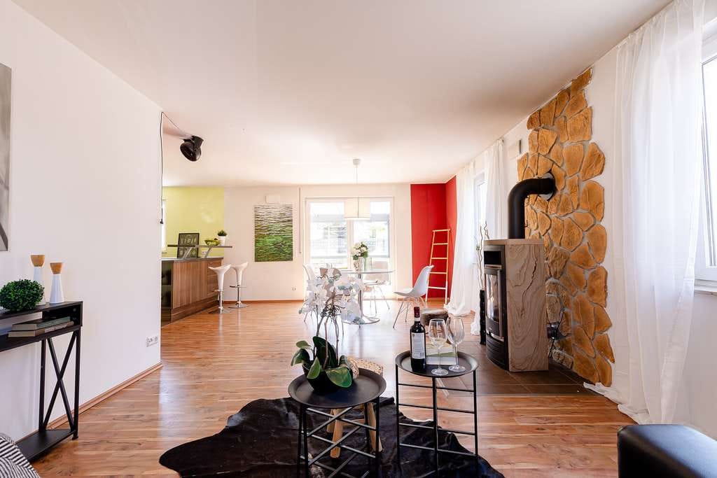 Immobilie in Engelstadt - Energieeffizientes A+ Einfamilienhaus in idyllischer Lage – bezugsbereit & familienfreundlich - Bild 1