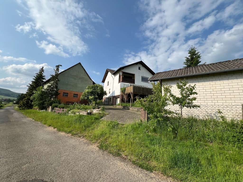 Immobilie in Haina - Leben, wo andere Erholung suchen - großzügiges Anwesen in traumhafter Natur - Bild 1